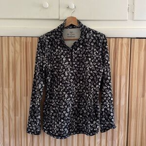 T by Talbots UPF 50+ Sun Protection Small 1/4 Zip Long Sleeve Pullover, Size M